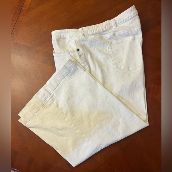 Torrid White Wide Leg Jeans High Waist 26S - Picture 2 of 9